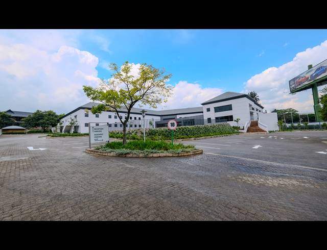 3,817M² OFFICE TO LET IN VORNA VALLEY